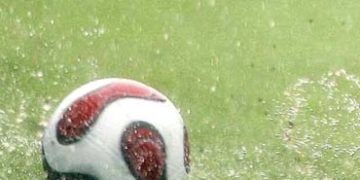 Suspendido por lluvia