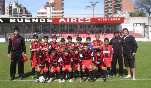 100 PIBES DE DEFE SE VAN DE PRETEMPORADA