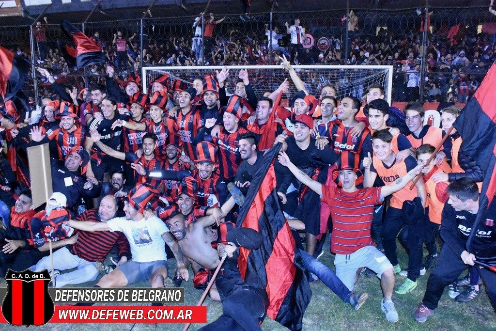 Querido Ascenso: UAI Urquiza, desde lo más bajo de la D al equipo que sueña  con llegar a la cumbre del fútbol argentino