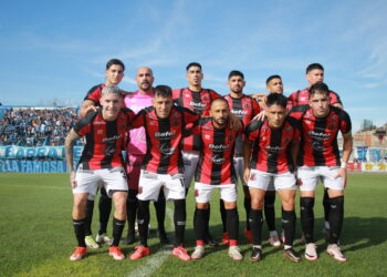 Partido de alto vuelo en la Isla